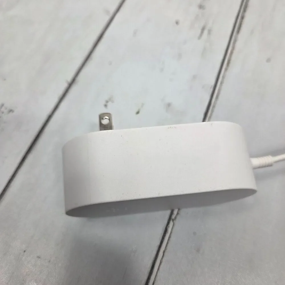 Belkin Boost Charge Pro 2-in-1 Wireless Charger Stand with MagSafe - White